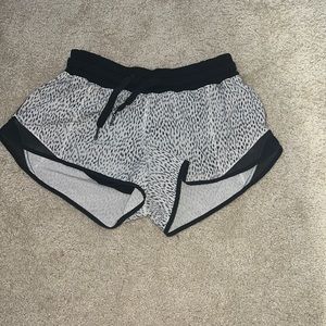 Dotted Dash Hotty Hot Lululemon Shorts